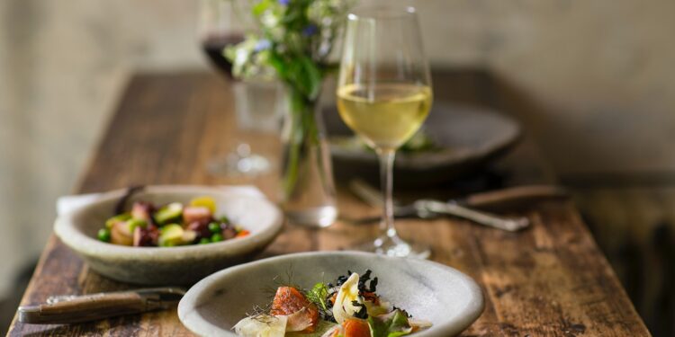 La combinación perfecta: vino y comidas para esta primavera 2022