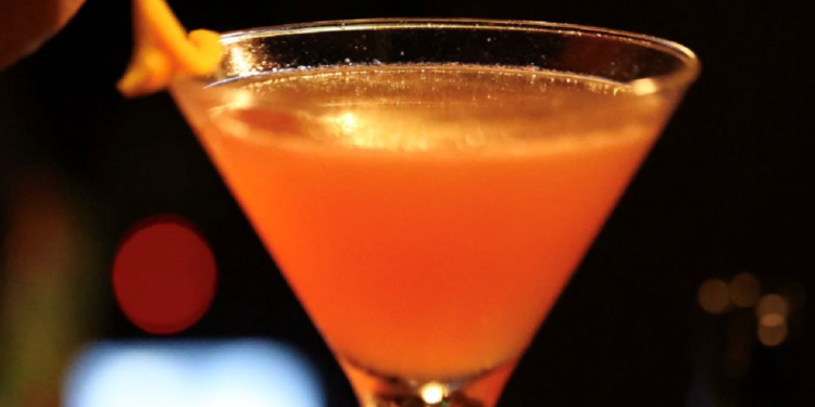 Hotel Nodo relanza la verdadera y desconocida receta del Cosmopolitan