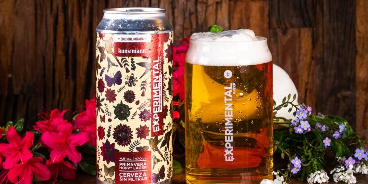 Hoppy Lager: la nueva experimental de Kunstmann para esta primavera