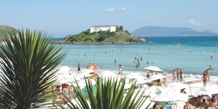 Verano: Brasil se prepara para una temporada récord, con los chilenos en el top 5 de viajeros internacionales