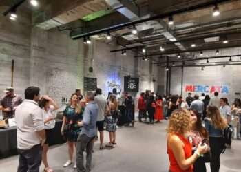 Miller encendió la noche en Mercata Festival con música, arte y cervezas