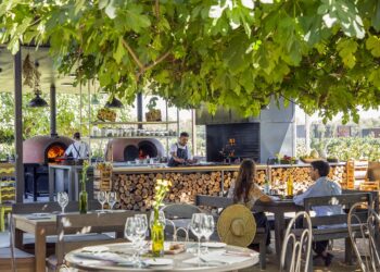 Nuevo patio de fuegos del Restaurant Rayuela en Colchagua