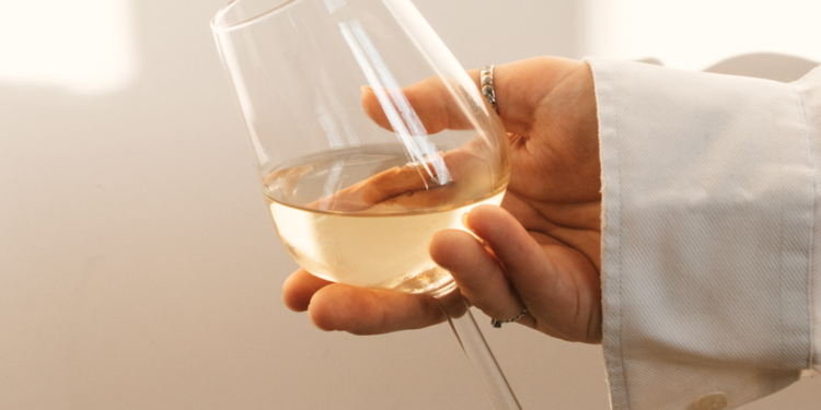 Día Internacional del Sauvignon Blanc: Una mirada a la historia y el sabor de esta popular variedad de vino blanco