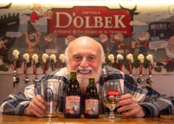La nueva apuesta de D’olbek con su cerveza ícono con Maqui