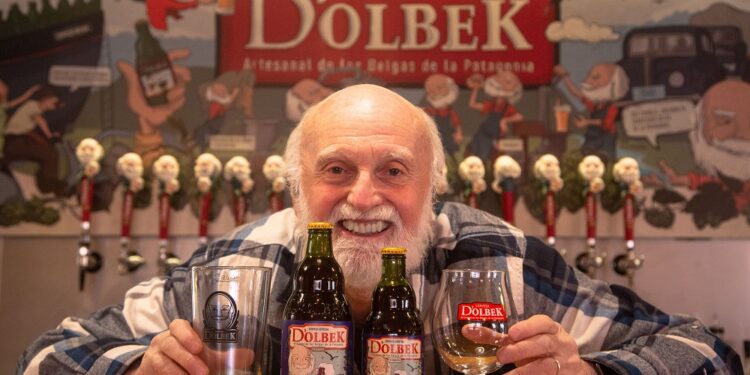 La nueva apuesta de D’olbek con su cerveza ícono con Maqui