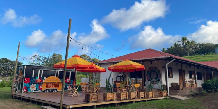 Cervecería abre las puertas de su primer Beergarden en Isla de Pascua