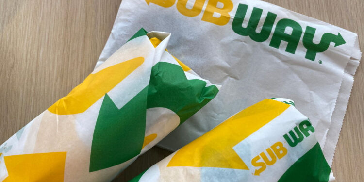 ¡Atención! ¡Hay 26.500 sándwiches Subway a 60 pesos!
