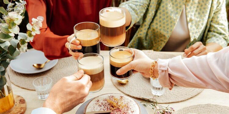 Descubre la icónica cultura cafetera de Cádiz a través de la nueva edición limitada de Nespresso