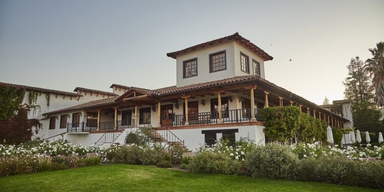 Celebra el Día del Padre junto a MontGras con experiencias únicas y descuentos exclusivos