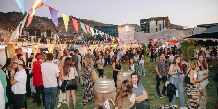 La Coctelera anuncia la décima versión de su festival en Santiago y refuerza su compromiso con una expansión a nivel internacional