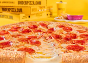 Nuevas Border Queso Familiares de Under Pizza: ¡más queso, más deliciosa y a un precio accesible!