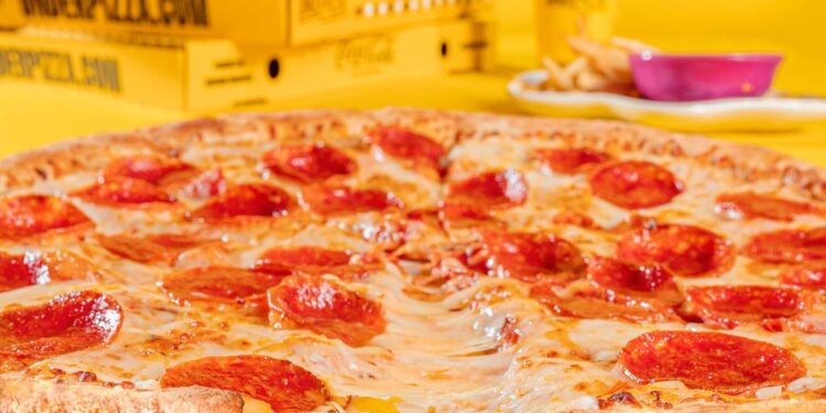 Nuevas Border Queso Familiares de Under Pizza: ¡más queso, más deliciosa y a un precio accesible!