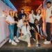 Converse Running 2025: Un remixeo de diseño retro y estilo en un evento vibrante