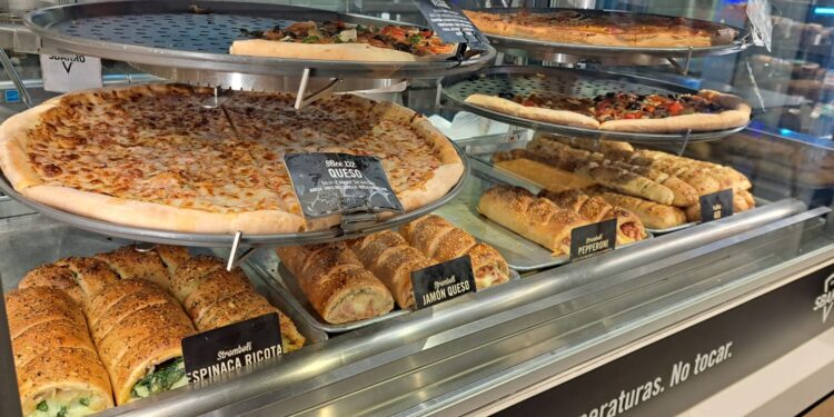 Fuimos a Sbarro en Santiago y salimos más que felices: pizza por porción al estilo neoyorquino