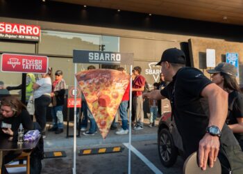 La pizzería neoyorquina Sbarro y Pronto Copec amplían su propuesta gastronómica con nuevas aperturas en Santiago