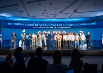 Más de 14 mil turistas chilenos llegaron a República Dominicana durante un julio histórico
