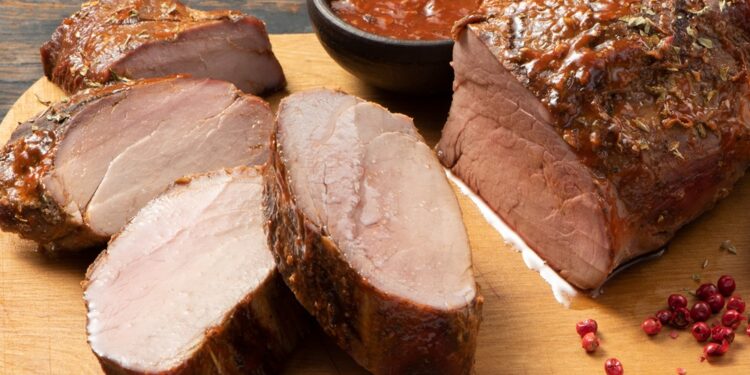 Pollo y cerdo ganan espacio en las celebraciones dieciocheras gracias a su versatilidad y variedad de preparaciones